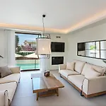 Villa Amara *
