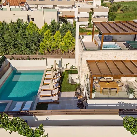 Amara Villa *